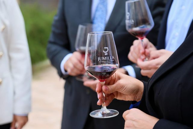 El Bus del Vino llevará este sábado a los lorquinos a la feria Matavendimia de Jumilla para conocer su cultura del vino y su gastronomía - 3, Foto 3