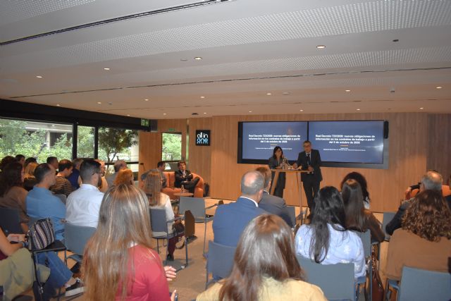 CaixaBank, CROEM y Garrigues analizan en Murcia los principales retos laborales para las empresas de cara a 2027 - 2, Foto 2