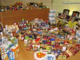 Cáritas y Adipsai reciben más de 700 kilos de comida y 200 litros de leche, aceite y zumos - 1
