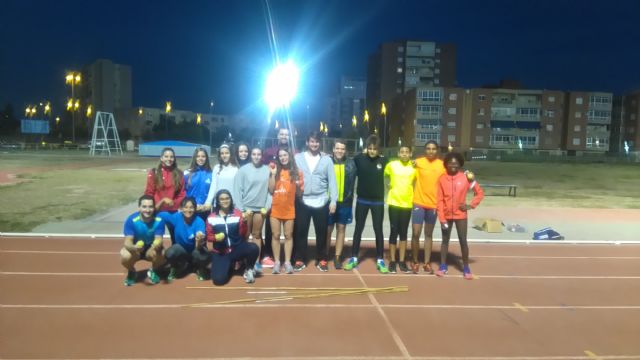 Otro sábado de trabajo, mirando al futuro - 2, Foto 2