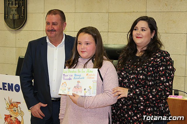 Prizes of the XIV Drawing Contest organized on the occasion of Children's Rights Day 2017, Foto 2