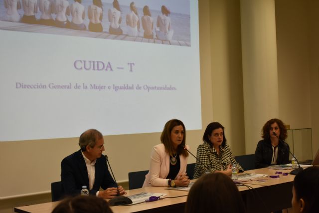 Inaugurada la expo de fotografía CUIDA-T sobre la importancia de la mujer y contra la violencia de género - 2, Foto 2