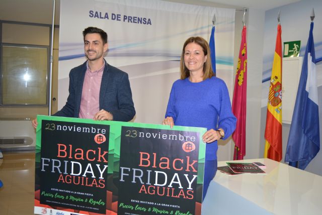 Más de un centenar de establecimientos se suman a la Fiesta Black Friday Águilas - 1, Foto 1