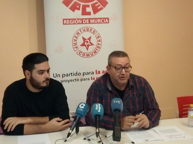El PCE y la UJCE presentan en Murcia su campaña contra las casas de apuestas. - 2, Foto 2