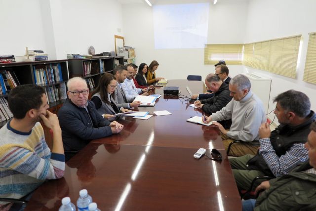 El Ayuntamiento de Caravaca recoge las necesidades y retos del sector del mármol y la piedra natural en un encuentro con representantes de las empresas - 3, Foto 3