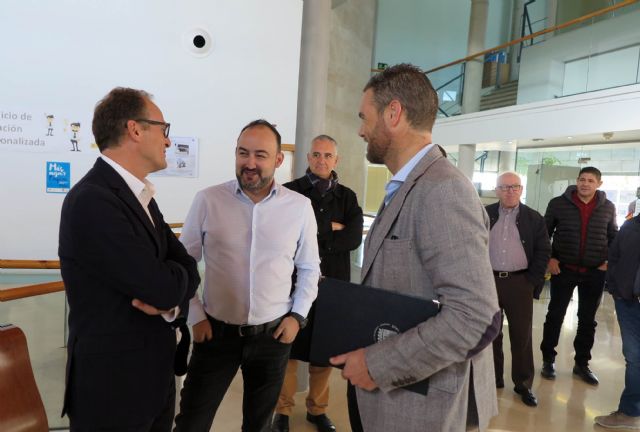 El Ayuntamiento de Caravaca recoge las necesidades y retos del sector del mármol y la piedra natural en un encuentro con representantes de las empresas - 4, Foto 4