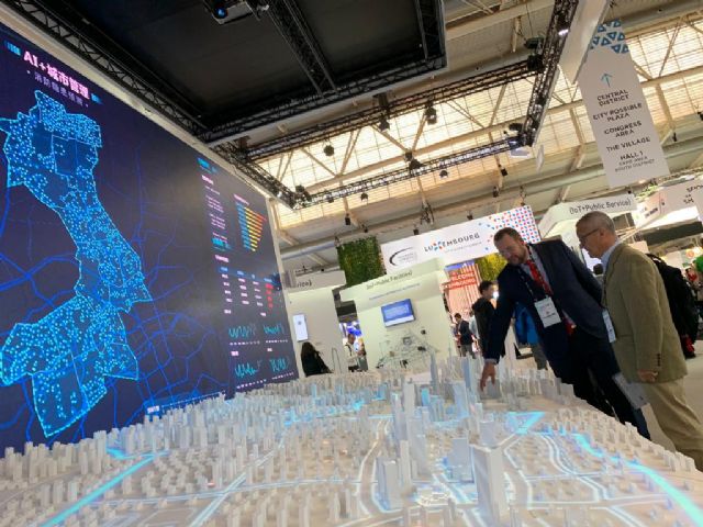 El Ayuntamiento busca alianzas en Barcelona para avanzar en su proyecto de ciudad inteligente - 1, Foto 1