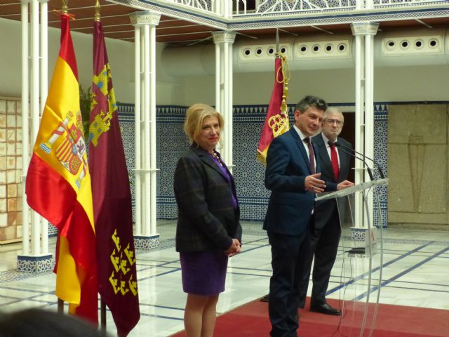 La Fundación San Clemente de Lorca presenta en la Asamblea Regional la réplica de la vaina ceremonial de los Reyes Católicos - 5, Foto 5