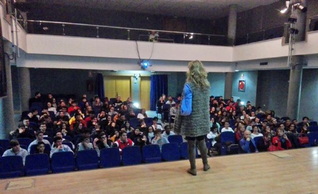 Las Torres de Cotillas celebra un cine-forum sobre la violencia de género - 3, Foto 3