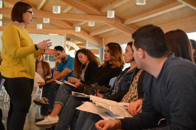 Medio centenar de chinos e italianos se formará en la Facultad de Ciencias de la Empresa de la UPCT - 1, Foto 1