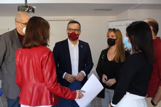 Diego Conesa: El PSOE defenderá siempre la dignidad de nuestros mayores y el trabajo decente sin miedo de los profesionales sociosanitarios - 1, Foto 1