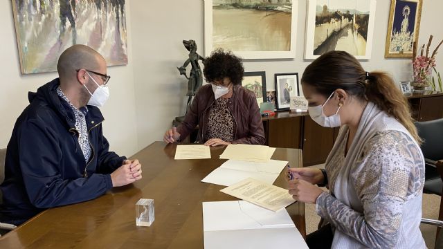El Ayuntamiento suscribe un convenio con el Cabildo de Cofradías Pasionarias para el mantenimiento de su casa museo - 2, Foto 2