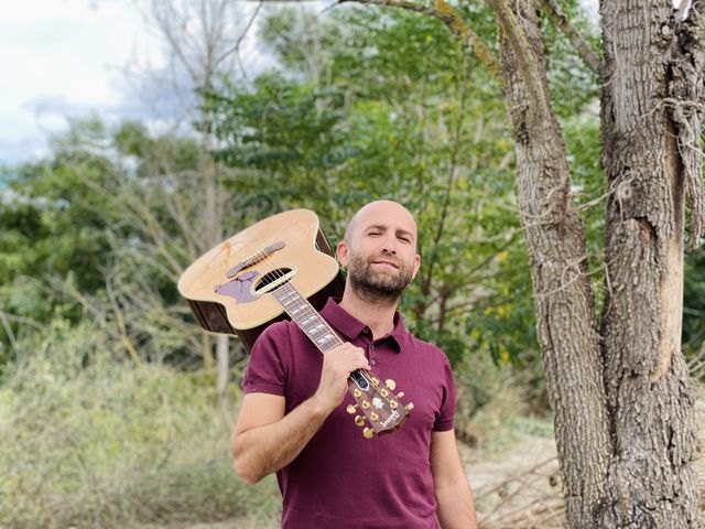 Inspiración british, vitalismo y una voz que atrae, carta de presentación de Ed Bloom - 1, Foto 1