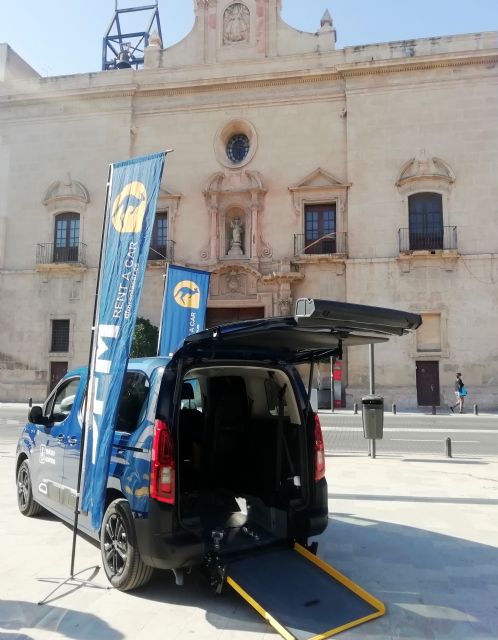 DFM Rent a Car apuesta por el transporte de personas con movilidad reducida - 2, Foto 2