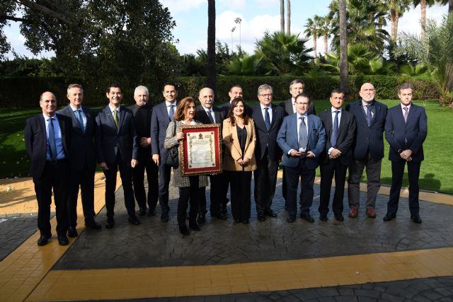El Colegio de Abogados de Murcia entrega las medallas de plata a los letrados con 25 años de ejercicio profesional - 3, Foto 3