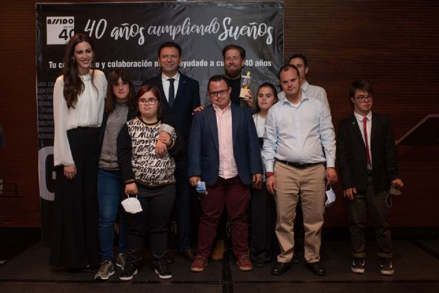 Las personas con síndrome de Down de Assido y sus familias celebran sus 40 años con 40 premios - 1, Foto 1