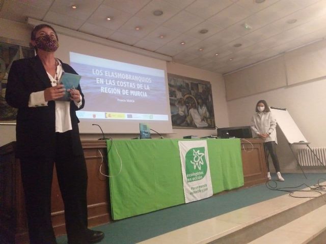 Ecologistas en Acción presenta en Cartagena la primera guía de tiburones y rayas de la Región de Murcia - 3, Foto 3