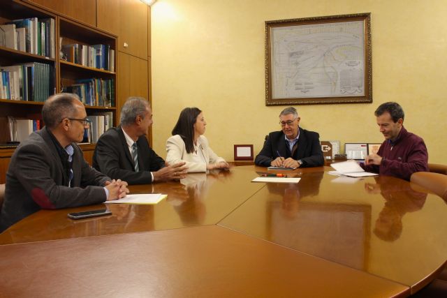 El presidente de la Confederación Hidrográfica del Segura recibe a la alcaldesa de Ceutí - 1, Foto 1