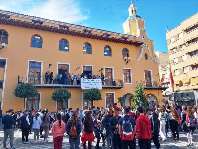 Estudiantes de Alcantarilla pintan murales en el Parque de Educación Vial por el Día de los Derechos de la Infancia - 4, Foto 4