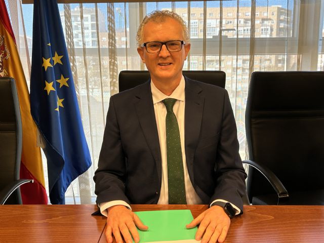 El consejero de Salud informa en la Asamblea Regional sobre las mejoras del calendario vacunal en la Región de Murcia - 1, Foto 1