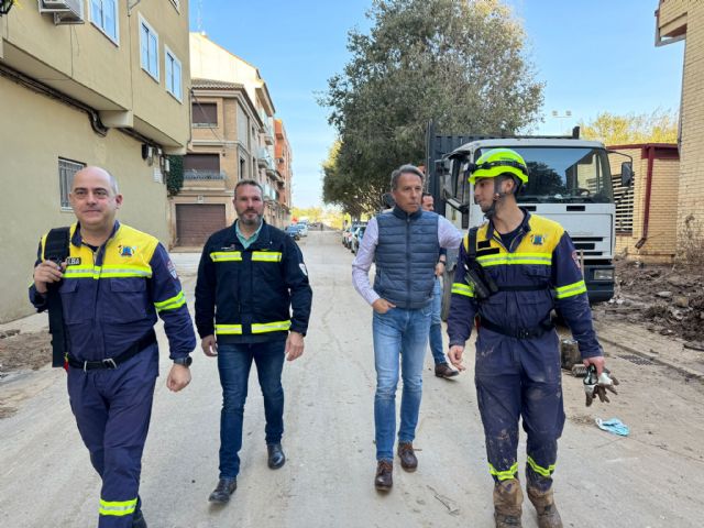 Fulgencio Gil visita Massanassa para supervisar los trabajos de consolidación de estructuras que está realizando el Servicio de Emergencias de Lorca - 1, Foto 1