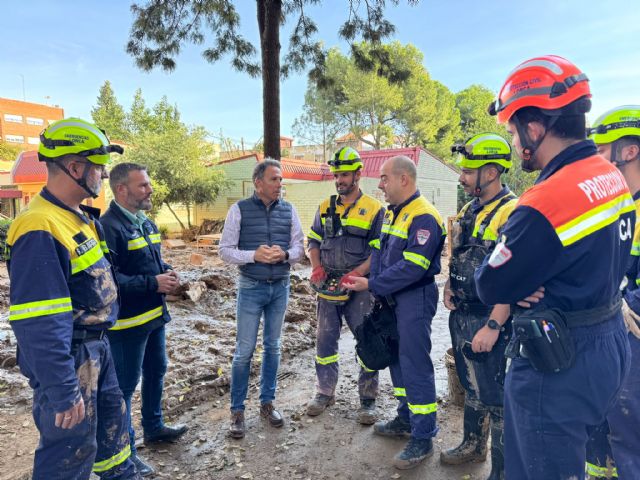Fulgencio Gil visita Massanassa para supervisar los trabajos de consolidación de estructuras que está realizando el Servicio de Emergencias de Lorca - 2, Foto 2