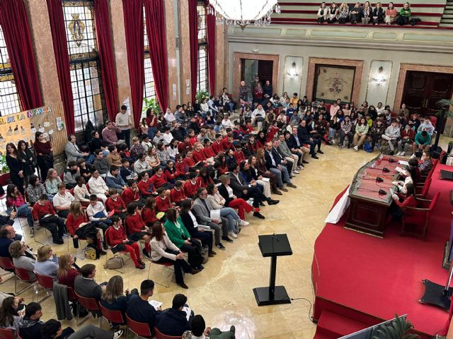 Cerca de 200 escolares del municipio protagonistas del 'Pleno Inclusivo, Plena Inclusión' celebrado en el Ayuntamiento - 2, Foto 2
