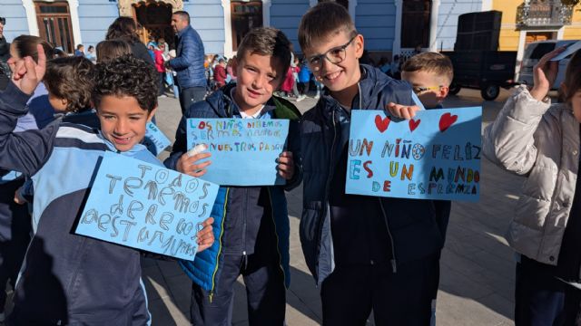 Bullas celebra una marcha por el Día Internacional de la Infancia - 1, Foto 1
