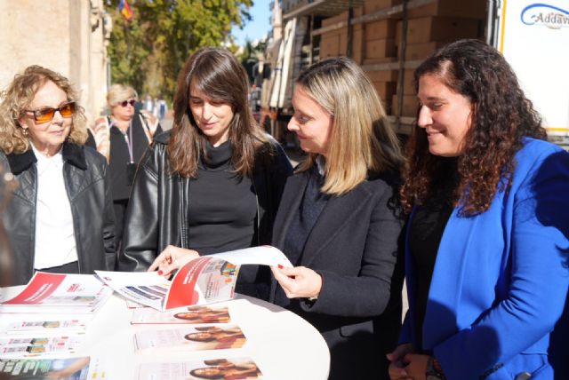 Locos por Acoger: la CARM y Cruz Roja lanzan una revolución positiva por el acogimiento familiar - 1, Foto 1