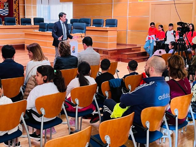 El Ayuntamiento de Molina de Segura conmemora el Día Universal de la Infancia con un Pleno Infantil - 2, Foto 2