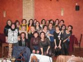 Las alumnas de la promoción 1984-1985 del Colegio La Milagrosa de Totana organizaron una cena - 10