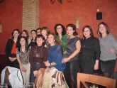 Las alumnas de la promoción 1984-1985 del Colegio La Milagrosa de Totana organizaron una cena - 8