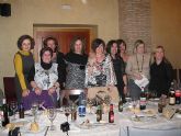 Las alumnas de la promoción 1984-1985 del Colegio La Milagrosa de Totana organizaron una cena - 9