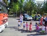 Alumnos de la Escuela Infantil Municipal Clara Campoamor se familiarizan con la labor que realizan los servicios de emergencias - 15