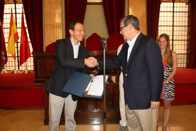 Cámara se entrevista con el director de la Oficina de Asuntos ...