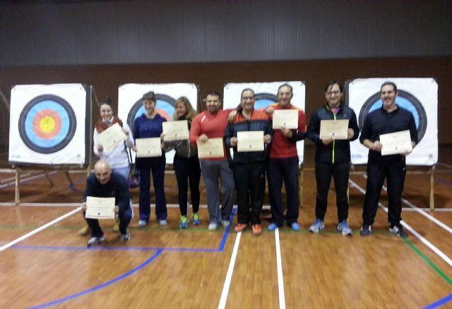 El curso de tiro con arco del club Orión entrega los diplomas a sus participantes - 1, Foto 1