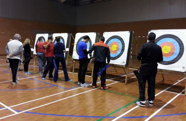 El curso de tiro con arco del club Orión entrega los diplomas a sus participantes - 2, Foto 2