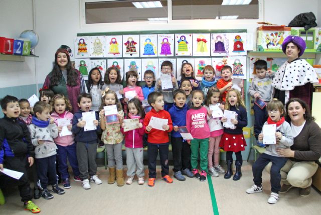 El Cartero Real recorre los colegios de Puerto Lumbreras para recoger las cartas de los niños - 2, Foto 2