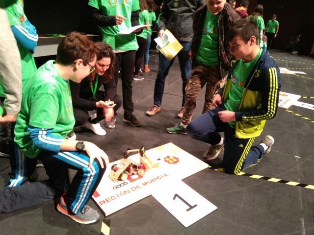 Unos 400 escolares se dan cita en la mayor competición de robots creativos de España - 1, Foto 1
