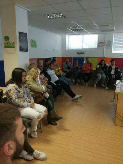 El Candil conmemoró el día internacional de la eliminación de la violencia contra la mujer - 5, Foto 5