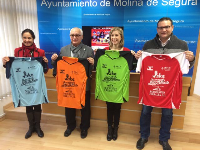 El Partido Solidario Famosos Contra el Cáncer, a beneficio de la AECC, se celebra el viernes 22 de diciembre en el Pabellón Serrerías de Molina de Segura - 1, Foto 1
