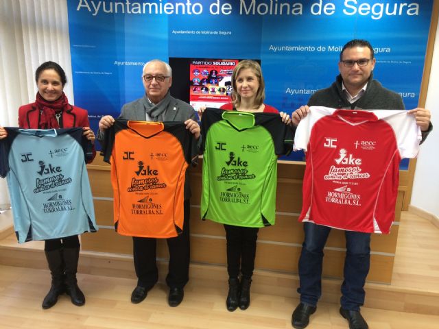 El Partido Solidario Famosos Contra el Cáncer, a beneficio de la AECC, se celebra el viernes 22 de diciembre en el Pabellón Serrerías de Molina de Segura - 2, Foto 2