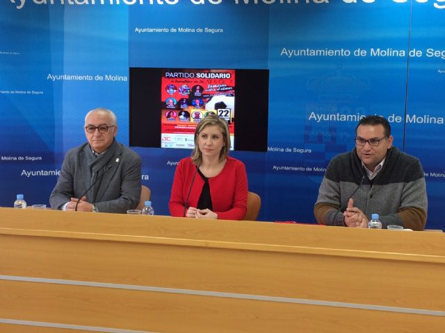 El Partido Solidario Famosos Contra el Cáncer, a beneficio de la AECC, se celebra el viernes 22 de diciembre en el Pabellón Serrerías de Molina de Segura - 4, Foto 4