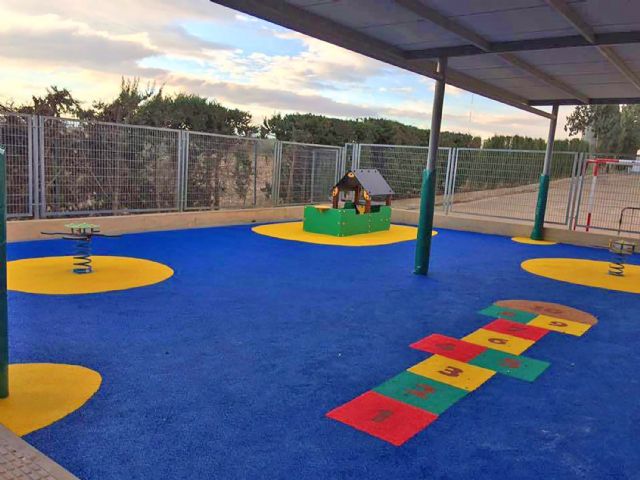Concluyen las obras del nuevo parque infantil del 'Vista Alegre' - 3, Foto 3