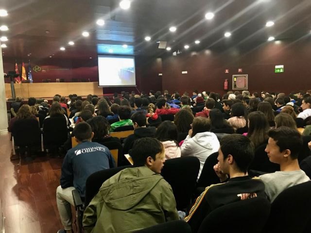 El hospital Reina Sofía acerca los servicios de Urgencias a estudiantes de Secundaria - 1, Foto 1