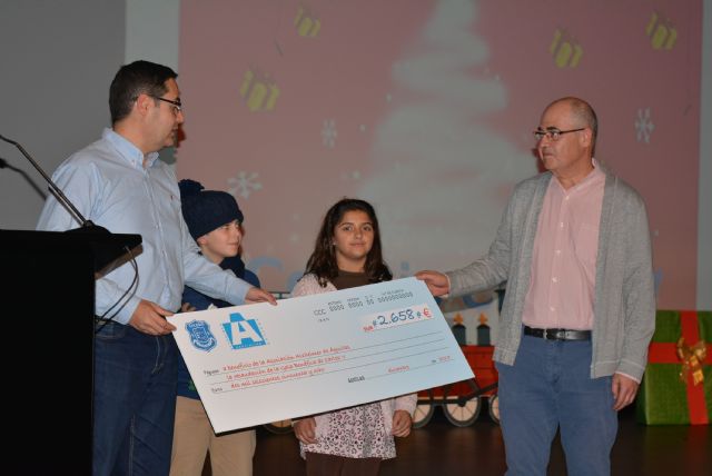 La gala solidaria del Carlos V logra recaudar 2.658 euros para la Asociación Alzheimer Águilas - 2, Foto 2