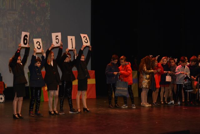 La gala solidaria del Carlos V logra recaudar 2.658 euros para la Asociación Alzheimer Águilas - 3, Foto 3