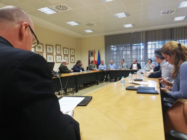 La Mesa del Vino analiza un estudio que podría ser la referencia para determinar el precio a pagar a los agricultores por la uva - 1, Foto 1