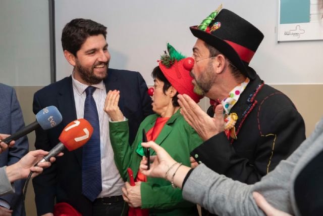 López Miras propondrá al Consejo de Gobierno la concesión del Diploma de Servicios Distinguidos de la Región a Pupaclown - 1, Foto 1