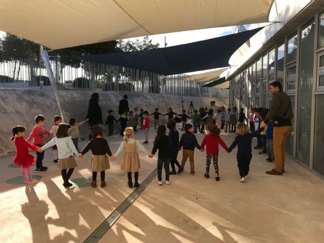 La zona de Infantil del Colegio Ntra. Sra. del Rosario ya dispone de espacios de sombra en el patio - 5, Foto 5